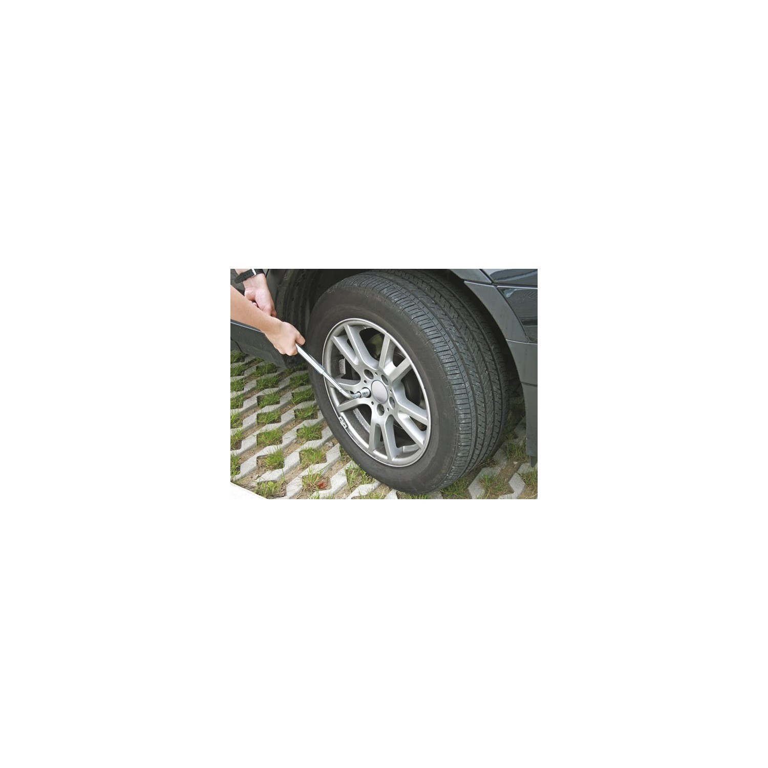 Cle demonte roue 17-19 mm avec embout 21-23 mm voiture 4x4 fourgon camion