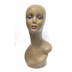 Grande tête de mannequin buste femme peau mate