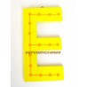 Lettre alphabet "E" en bois peint 15cm